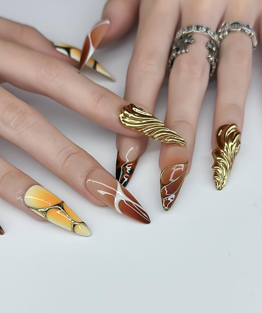 Amber Tortoise Muse
