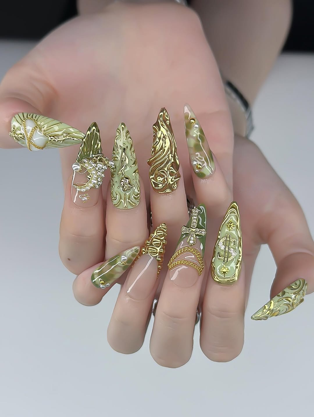 Sacred Gilded Moss