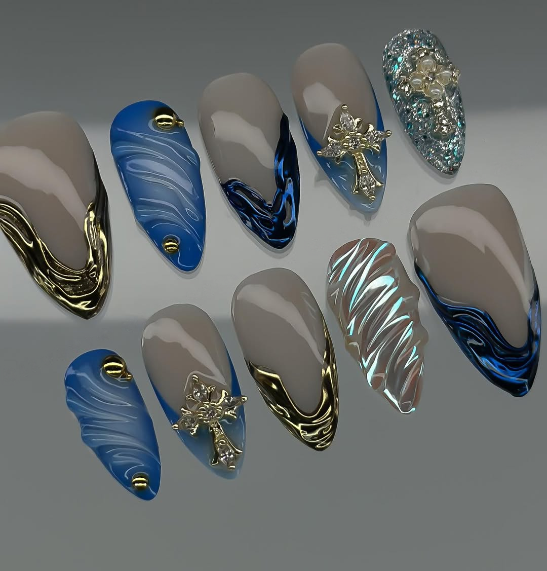 Gilded Azure French