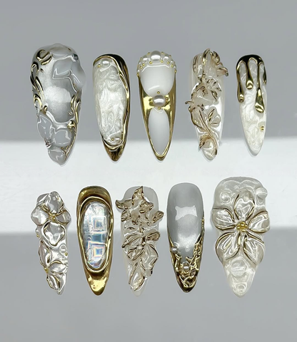Pearlescent Floral Fantasy